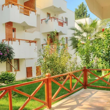 Antik Garden And Antik 3* أفسالاّر
